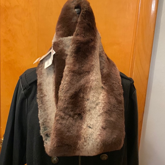 Louisa Perini Accessories - Louisa Perini Cowl Scarf neck warmer